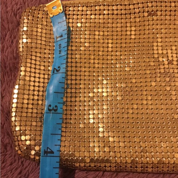 Whiting & Davis Gold Sequin Medium Size Bag - Picture 11 of 13